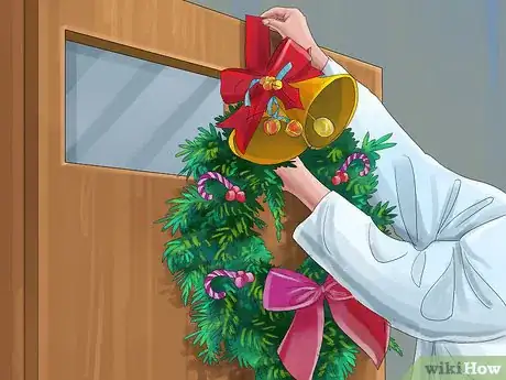 Image titled Prepare Your Front Entry Space for Holiday Guests Step 1