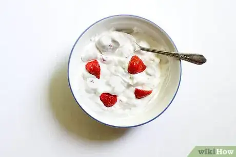 Image titled Serve Strawberries and Cream Step 5