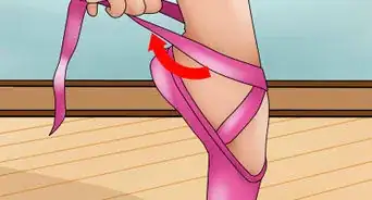 Break in Canvas Pointe Shoes (Ballet)