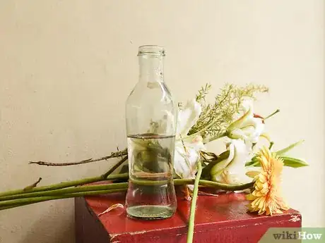 Image titled Arrange a Bouquet of Flowers Step 4
