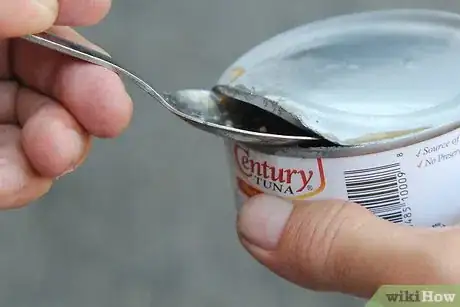 Image titled Open a Can Step 3