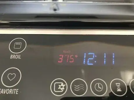 Image titled Preheat 