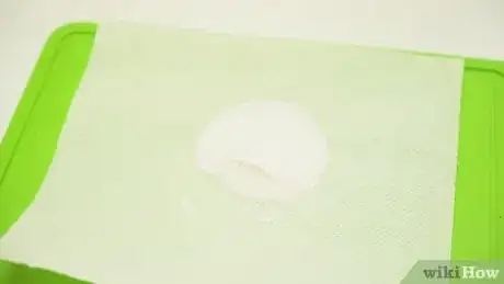 Image titled Make a Bottle Bomb Step 1