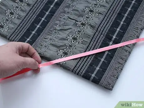 Image titled Make a Memo Board Out of Silk Step 5