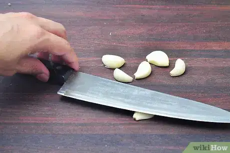 Image titled Make Lebanese Garlic Sauce Step 1