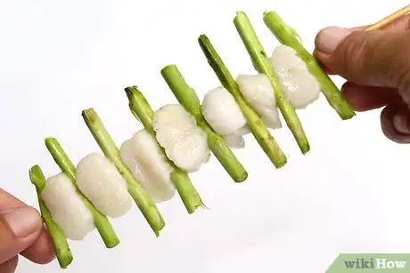 Image titled Make Scallop Kebabs Step 3