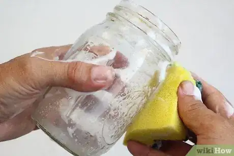 Image titled Color Mason Jars Step 2