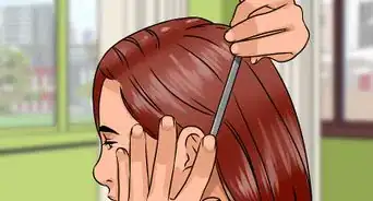 Remove a Blackhead from Your Forehead