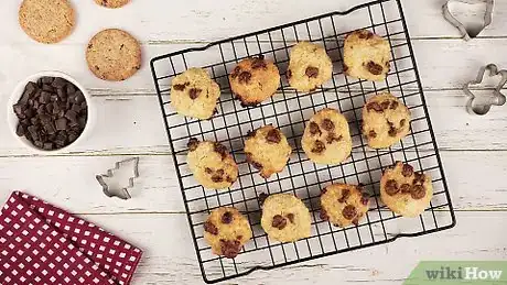 Image titled Keep Homemade Cookies Soft Step 3