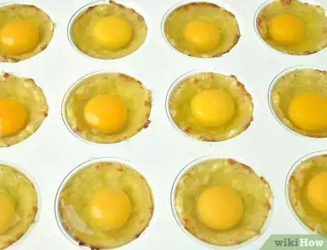 Image titled Make Hash Brown Egg Nests Step 15