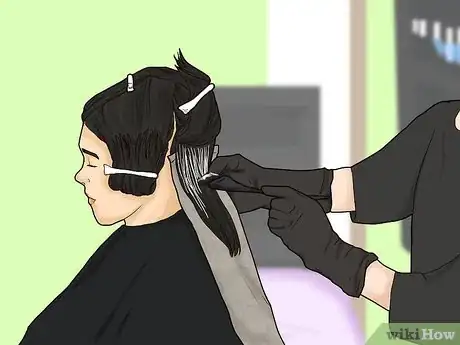 Image titled Do Glow‐in‐the‐Dark Hair Step 1