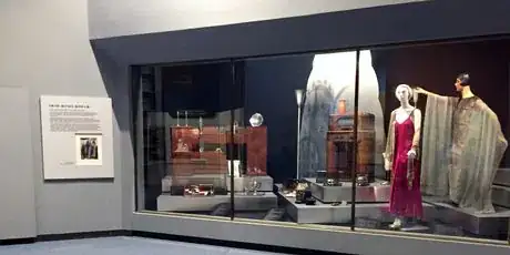 Image titled Fifth Avenue NYSM