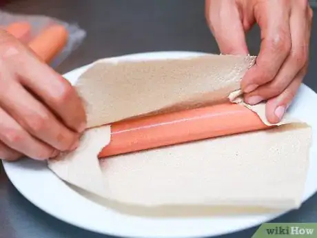 Image titled Make a Hot Dog in the Microwave Step 3