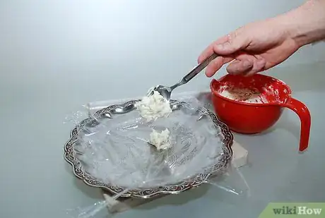 Image titled Spoon the mixed butter Step 4