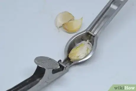 Image titled Cook Lomi Step 2