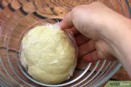 Image titled Make Cannoli Shells Step 4