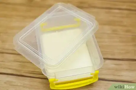 Image titled Make Peanut Butter Smoothies Step 4