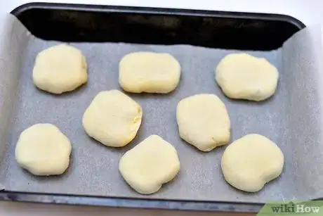 Image titled Make Mini Stromboli Step 10