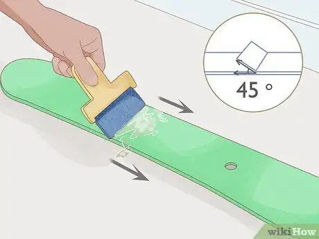 Image titled Remove Old Wax from a Snowboard Step 4