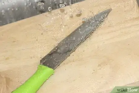 Image titled Cut a Cabbage Into Wedges Step 4Bullet2