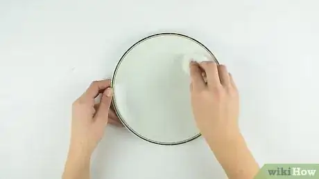 Image titled Decorate Plates Step 13