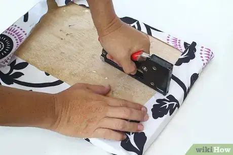 Image titled Make a Milk Crate Ottoman Step 10