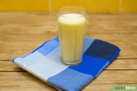 Image titled Make Peanut Butter Smoothies Step 7