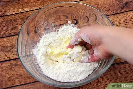 Image titled Make Cannoli Shells Step 2