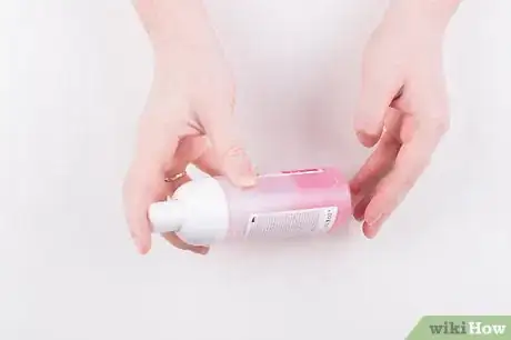 Image titled Temporarily Dye Hair With Food Dye Step 4