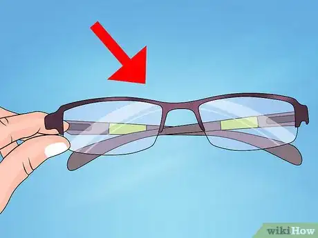 Image titled Travel With Contact Lenses Step 3