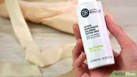 Image titled Paint Pointe Shoes Step 14