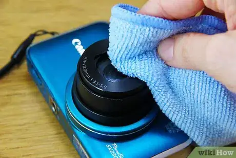 Image titled Clean a Camera Lens Step 13
