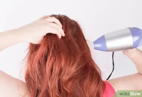 Image titled Temporarily Dye Hair With Food Dye Step 6