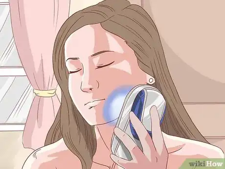 Image titled Handle an Eczema Flare Up Step 34