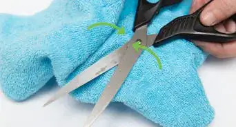 Clean Adhesive from Scissors