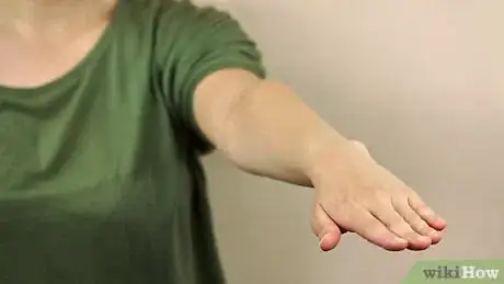 Image titled Crack Your Wrist Step 4