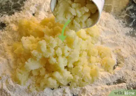 Image titled Turn Mashed Potatoes Into Gnocchi Step 3