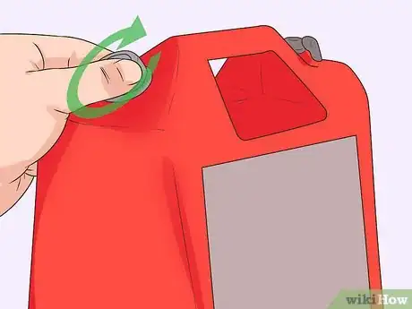 Image titled Use a Gas Can Step 4