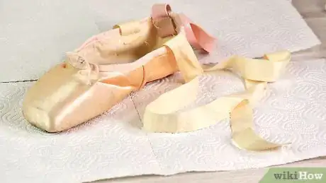 Image titled Paint Pointe Shoes Step 16