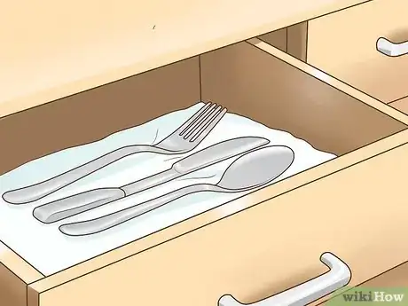 Image titled Store Healthy Snacks in Your Work Desk Step 1