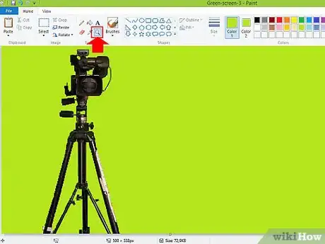 Image titled Cut out a Picture (Green Screen) Step 14