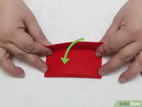 Image titled Decorate Greeting Cards with Felt Step 8