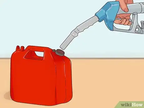 Image titled Use a Gas Can Step 2