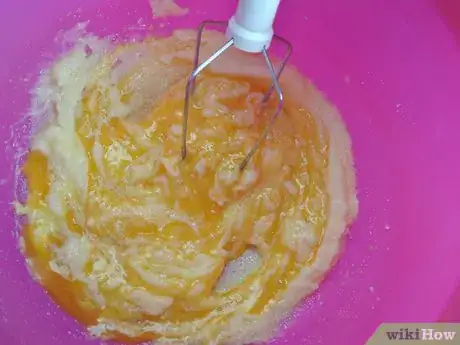 Image titled Make an Old Fashioned Currant Cake Step 3