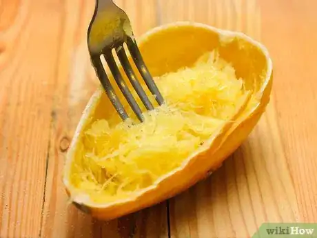 Image titled Cook Spaghetti Squash Step 4