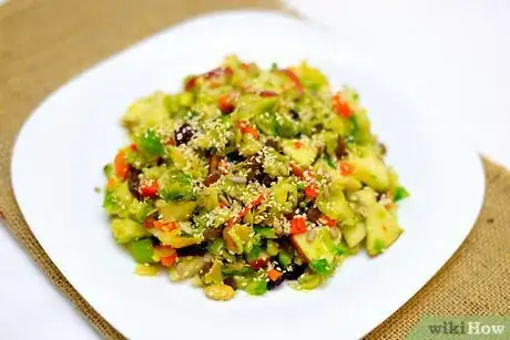 Image titled Choose the Healthiest Salad Bar Options Final