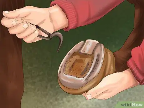 Image titled Care for Your Horse In the Winter Step 17