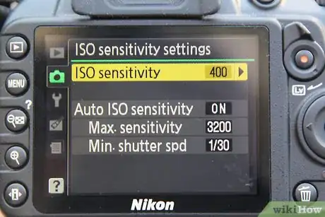 Image titled Photograph a Lunar Eclipse Step 5