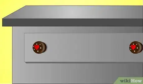 Image titled Doing handpainted knobs Intro