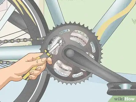 Image titled Clean Chainrings Step 2